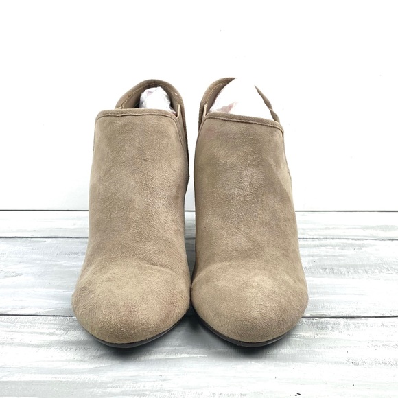 Vaneli Suede Leather Booties “Jody” Truffle Suede Boots Taupe Beige Ankle Boot 9 - Picture 5 of 16